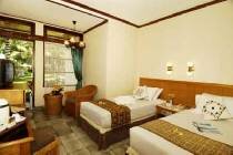   Jayakarta 3* (,  (. ))