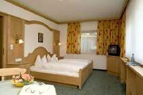   Pramstraller 4* (, )