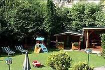   Pramstraller 4* (, )